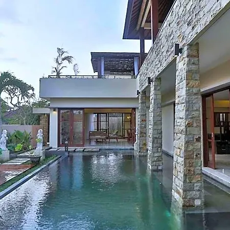Tryphena 3 Bedroom Private Pool Villa Zn37