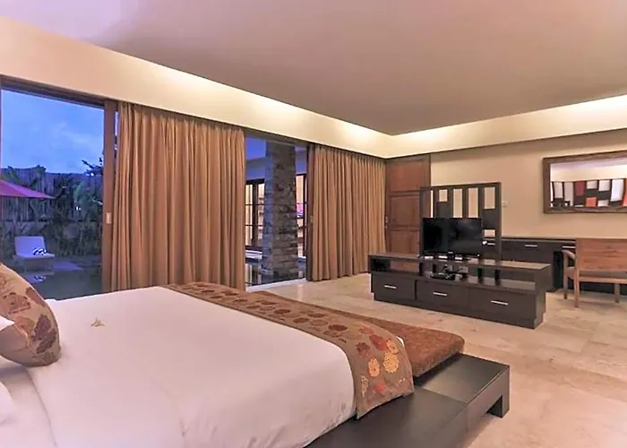 Tryphena 3 Bedroom Private Pool Zn37 3*