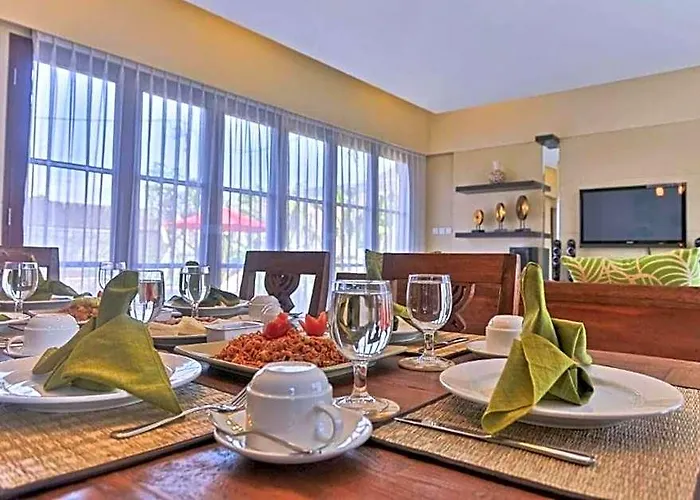 ホテル Tryphena 3 Bedroom Private Pool Zn37 3*